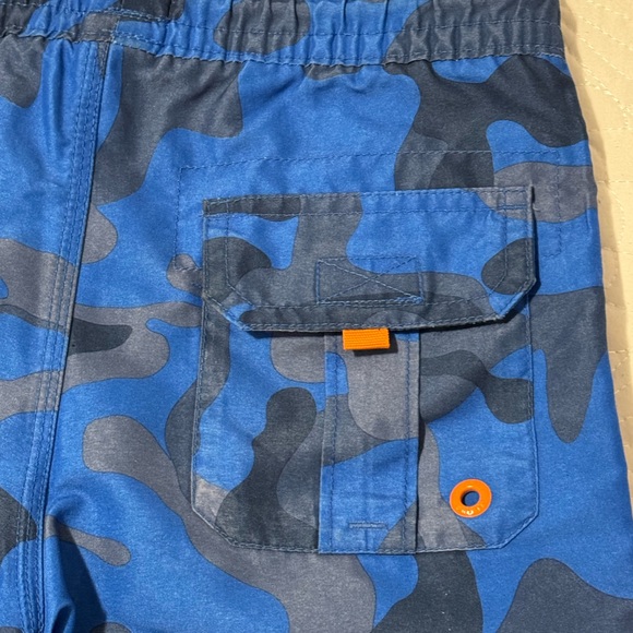Gap Swim Trunks- Kids Size S (6-7 yrs) - Picture 13 of 16
